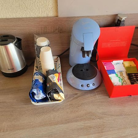 Les Pertuis Rochelais Bed & Breakfast Périgny Dış mekan fotoğraf