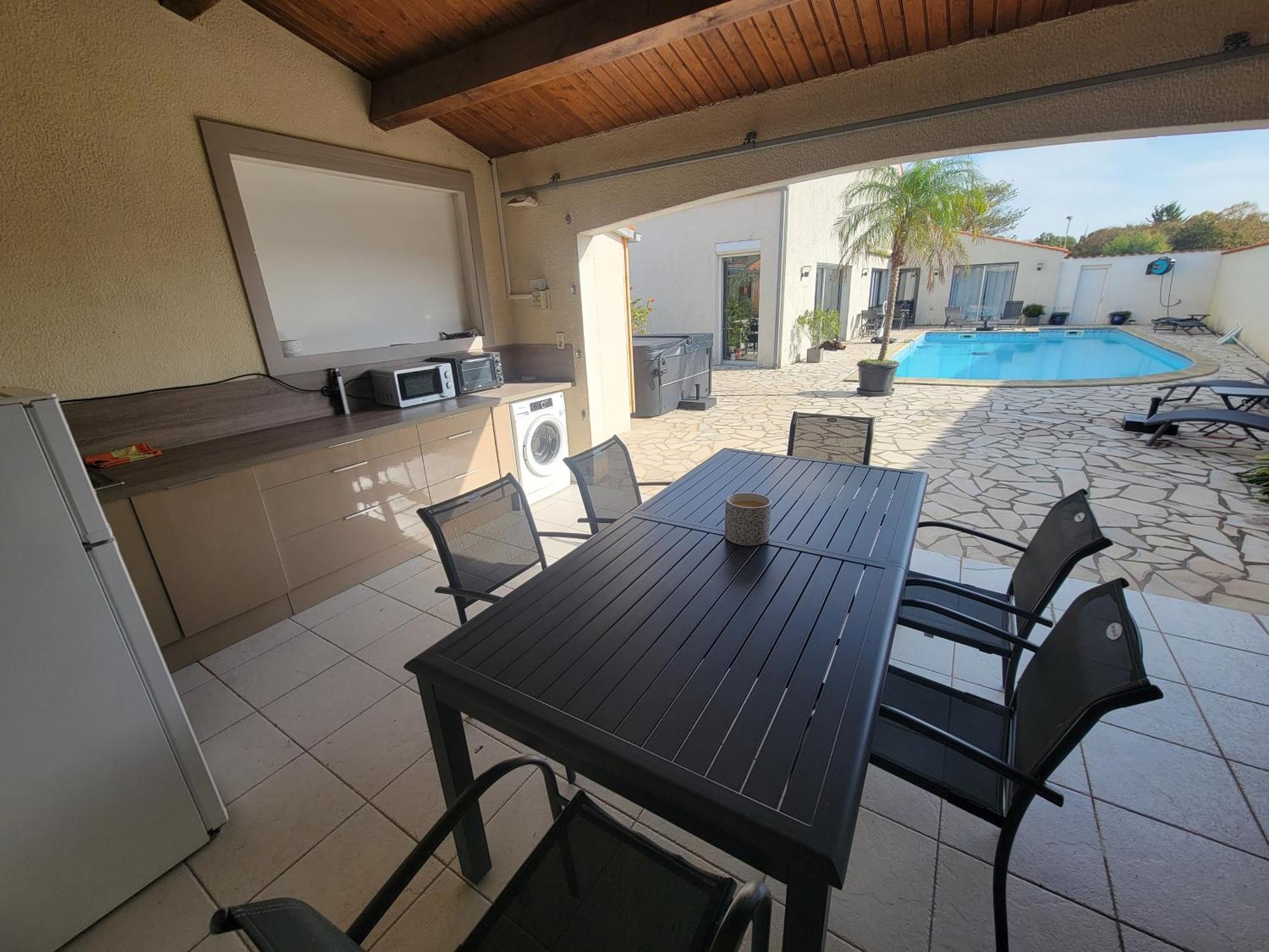 Les Pertuis Rochelais Bed & Breakfast Périgny Dış mekan fotoğraf